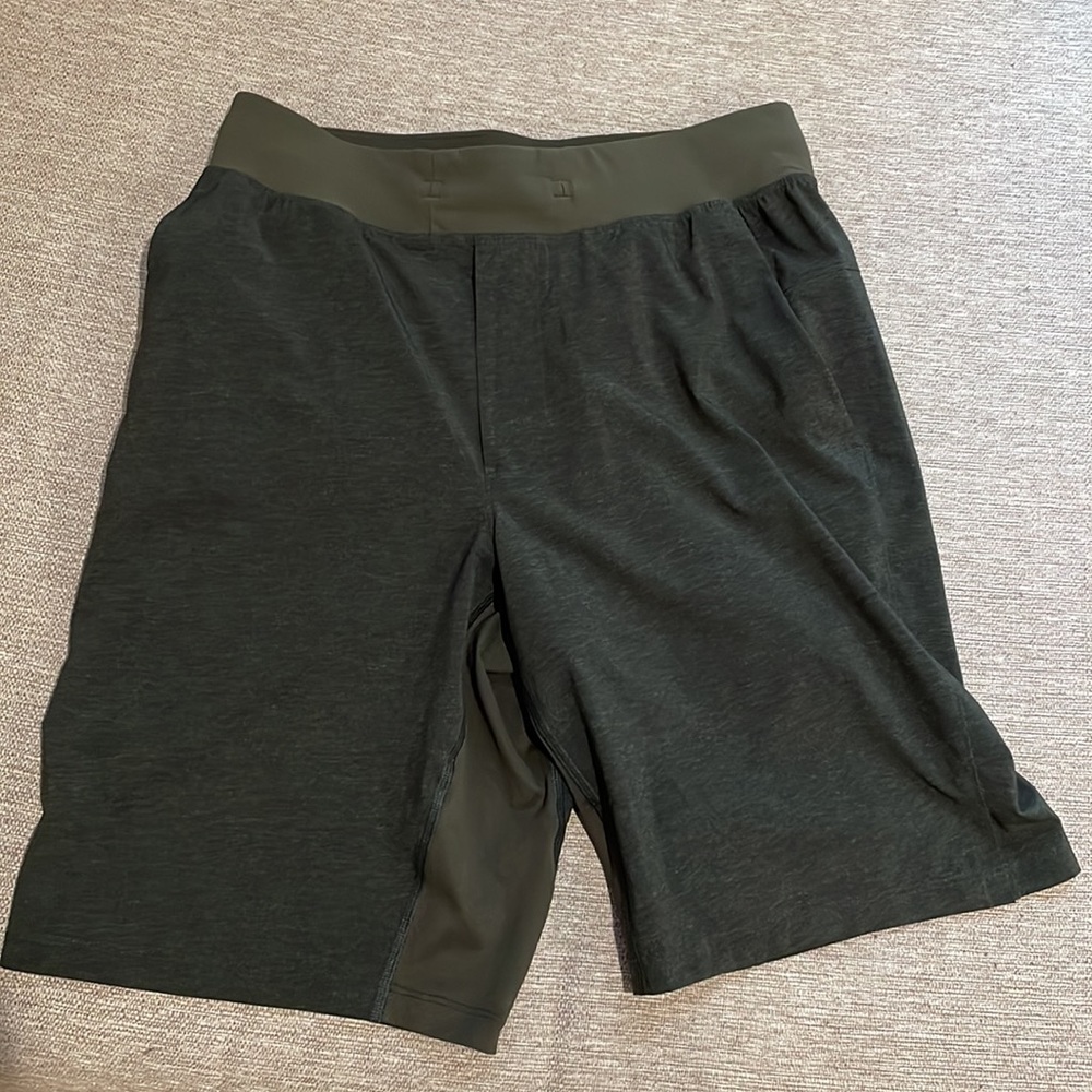 Lululemon Mens The Short linerless light weight size small - Picture 3 of 8